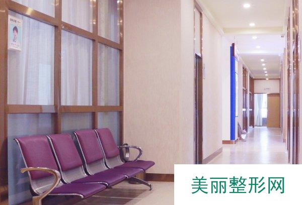 成都棕南整形科好吗？2019全新私密项目价格表推出