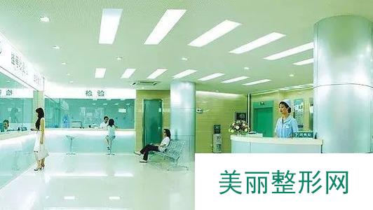 广西医科大一附院美容整形外科好吗？价格表了解一下~