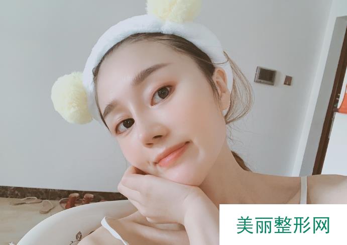 青大附院整形科怎么样？坐诊医生名单+价格表流出~