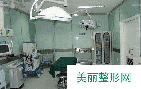 北京304医院植发冯苏云介绍