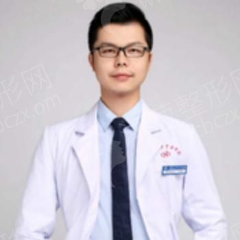 刘泽明.jpg